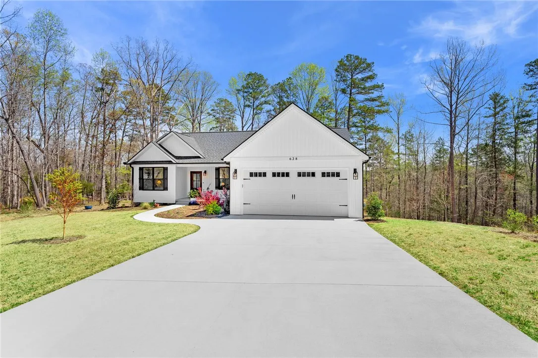 628 Lynnhaven Drive