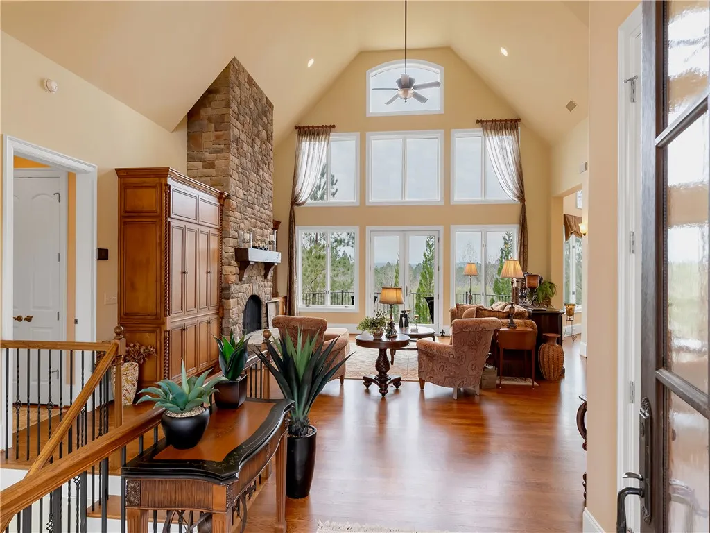 Property image 4 at 105 Green Cove Way, Six Mile, SC 29682