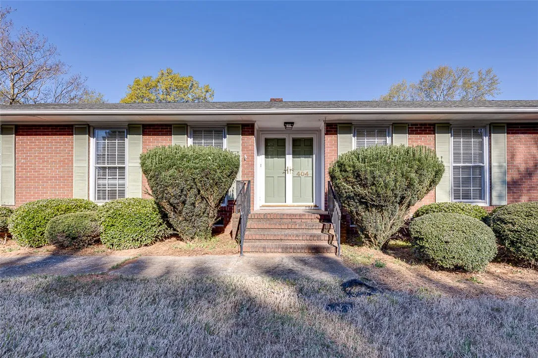 404 Pine Bark Road