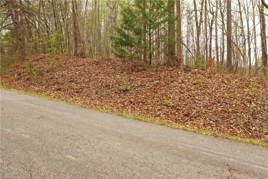 Property image 2 at 106 Killam Lane, Westminster, SC 29693