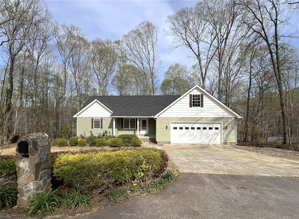 Georgetown, Easley Community