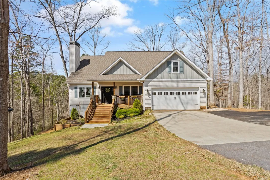 110 Bluebird Lane