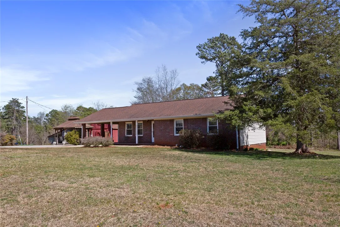 Property image 2 at 155 Sam Reeder Drive, Westminster, SC 29693
