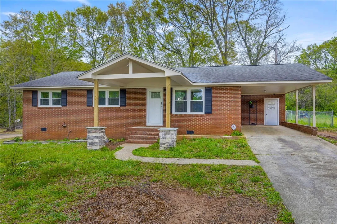 Property image 4 at 815 Winston Drive, Anderson, SC 29624