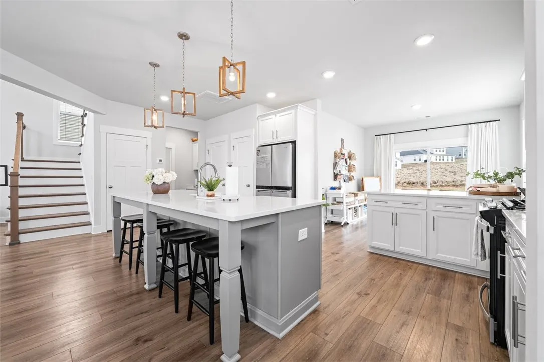 Property image 3 at 144 Founders Boulevard, Central, SC 29630