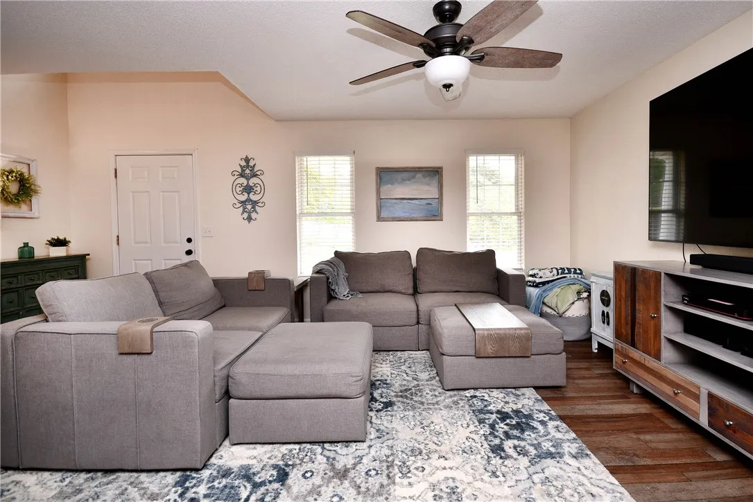 Property image 3 at 200 Edgewater Drive, Anderson, SC 29626
