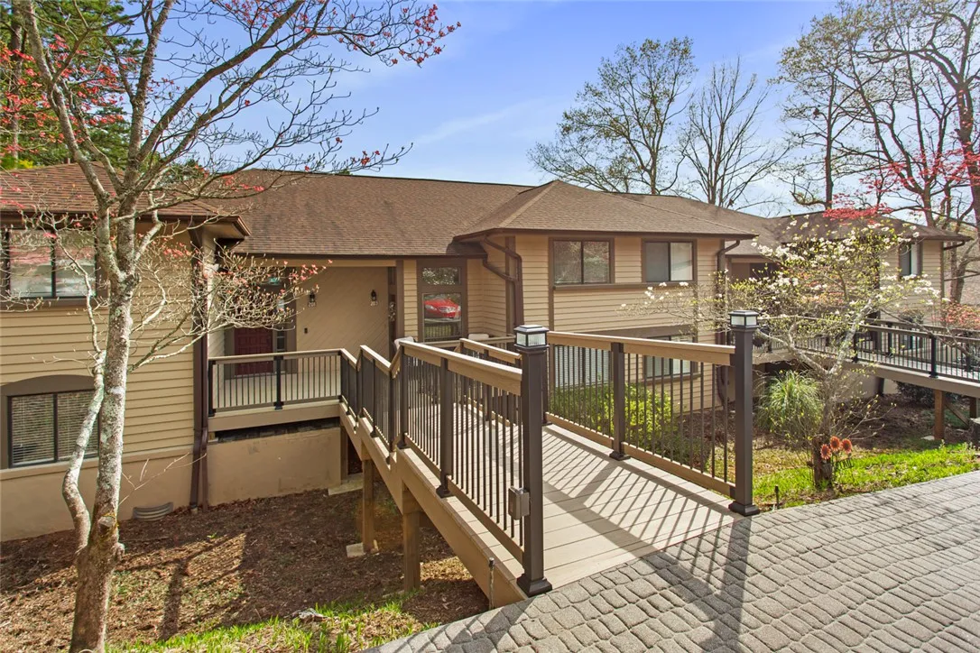 Property image 2 at 203 W Blue Heron Drive, Salem, SC 29676