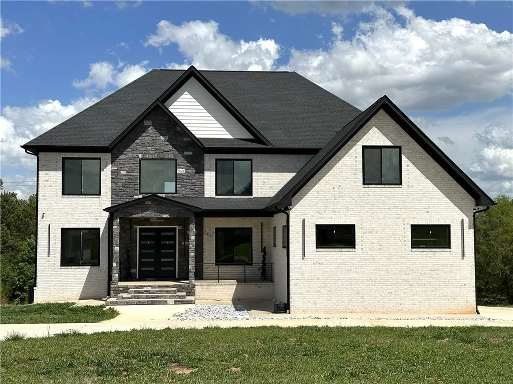 North Shore, Anderson Community