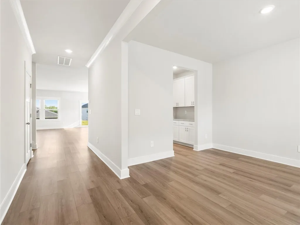 Property image 3 at 819 Burghley Circle, Greer, SC 29651