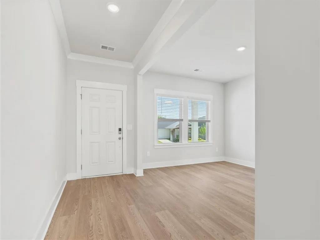 Property image 2 at 1017 Hillcraft Drive, Greer, SC 29651