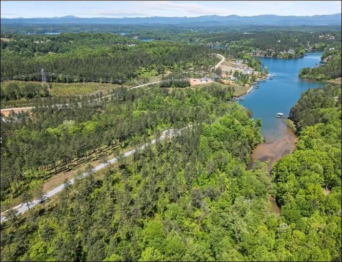 Property image 2 at 154 Bailey Street, Six Mile, SC 29682