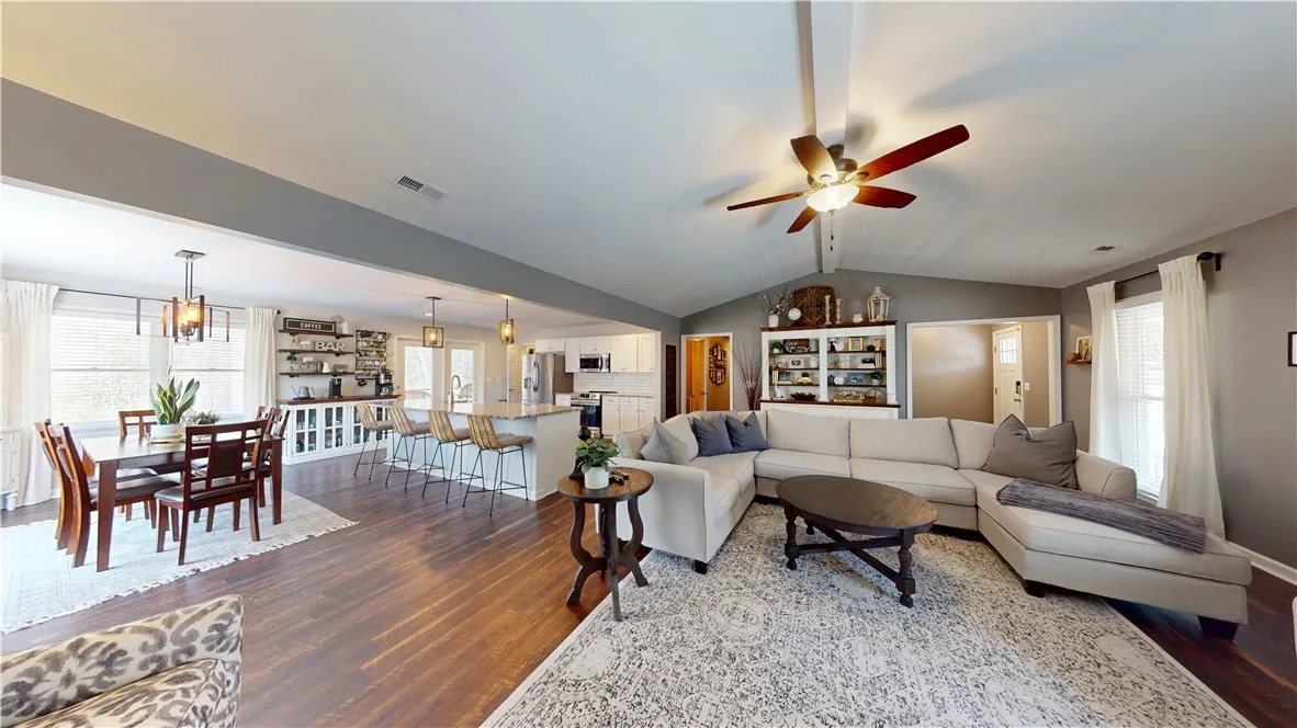 Property image 4 at 15009 Beacon Ridge Drive, Seneca, SC 29678