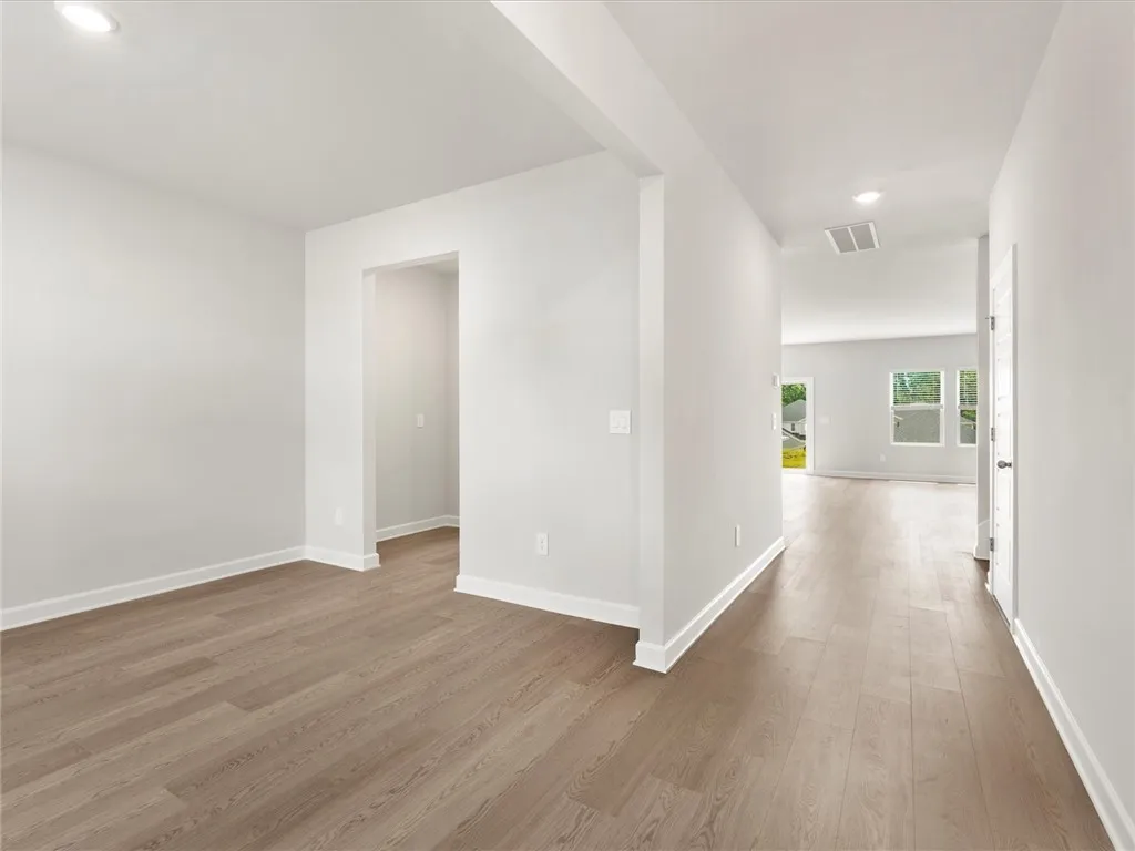 Property image 3 at 762 Treeline Road, Moore, SC 29369