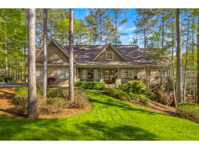 104 Fox Trail Lane