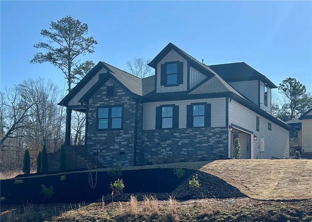 2601 Dog Leg Lane