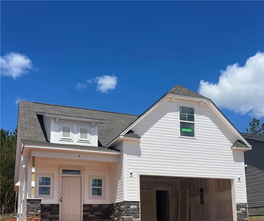 Property image 1 at 6 Halsey Street, Central, SC 29630