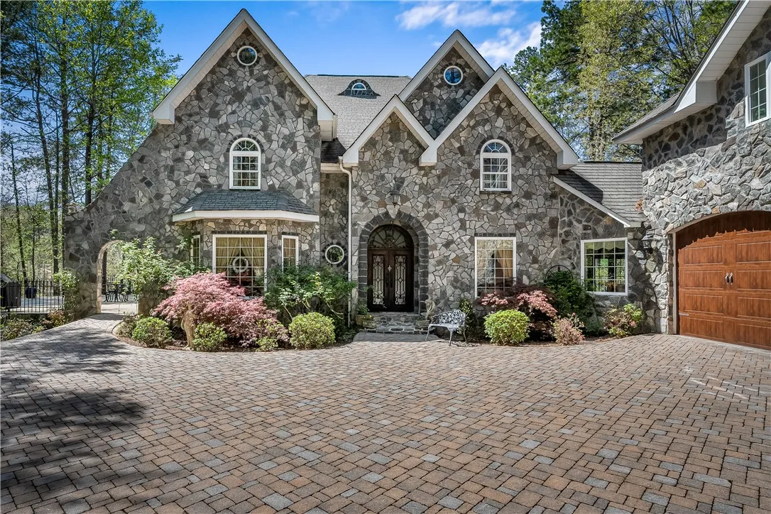 Property image 2 at 246 Waters Edge Lane, West Union, SC 29696