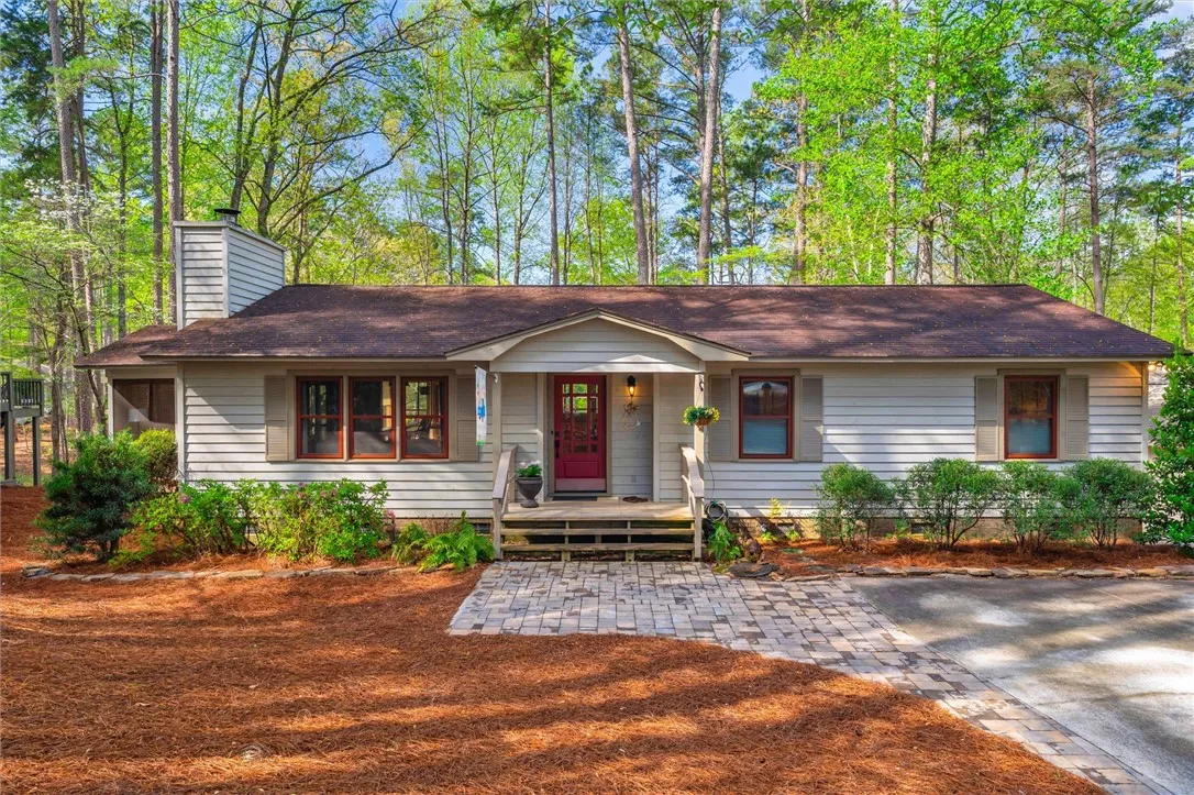 323 Long Reach Drive