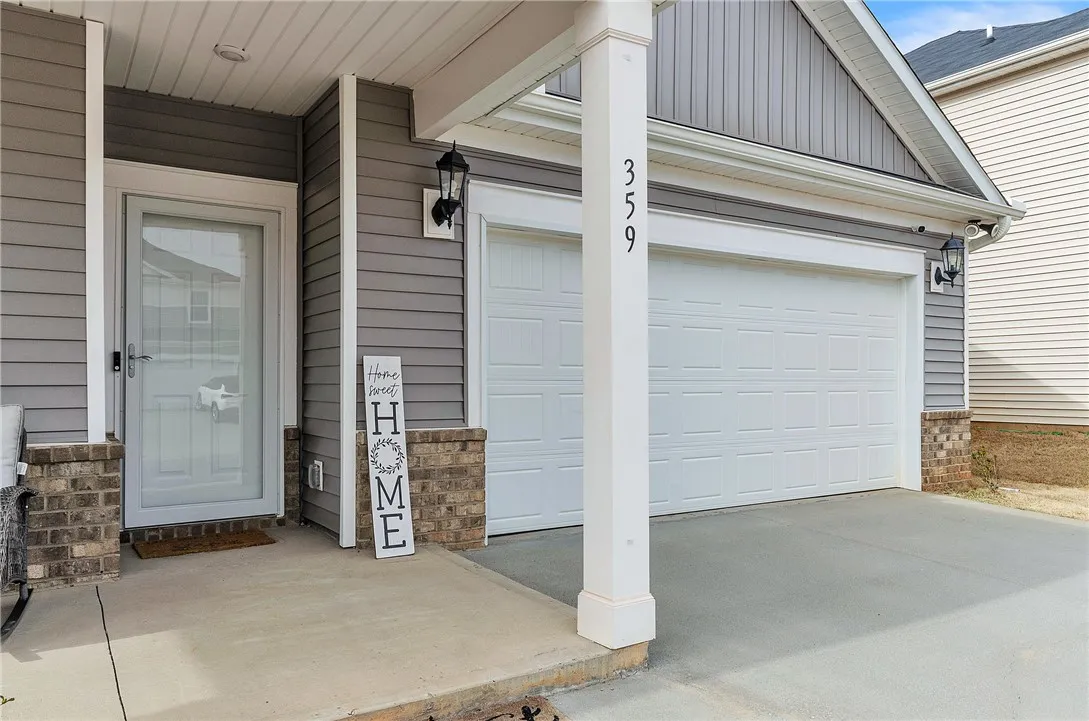 Property image 2 at 359 Pewter Circle, Simpsonville, SC 29680
