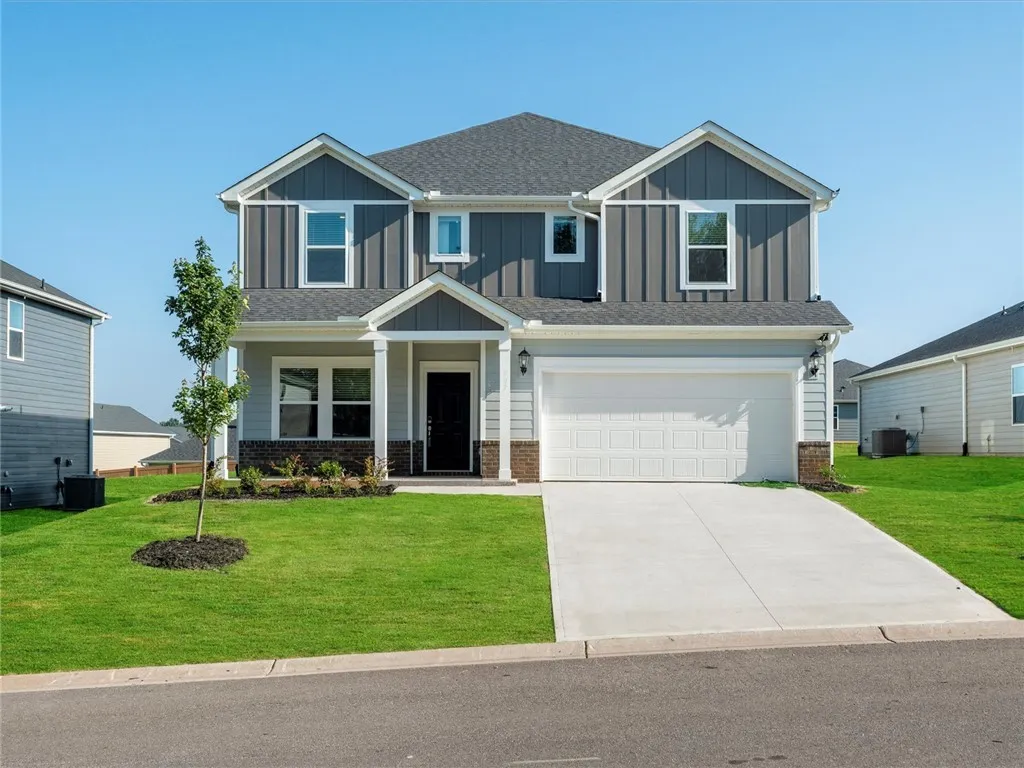 807 Burghley Circle