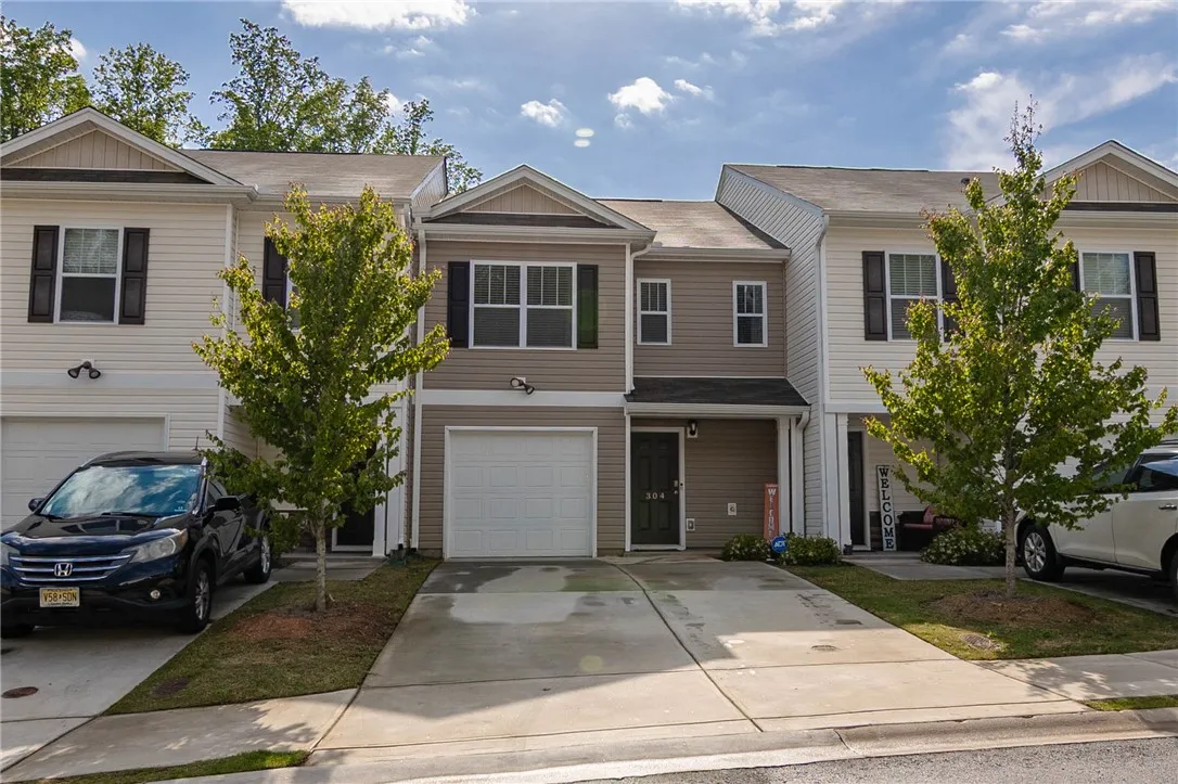 304 Oakmont Valley Trail