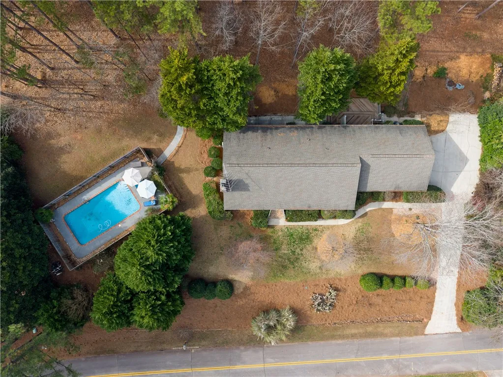 Property image 2 at 1605 Keowee Lakeshore Drive, Seneca, SC 29672