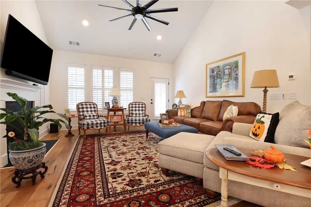 Property image 3 at 211 Grange Valley Lane, Central, SC 29630