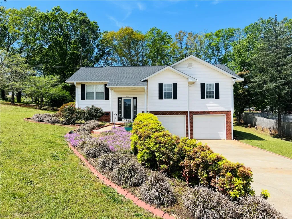 Property image 2 at 112 Dean Street, Pickens, SC 29671
