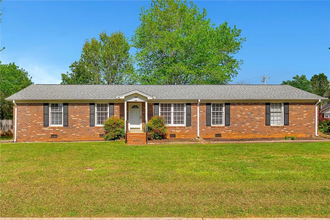 Property image 2 at 101 Patrick Avenue, Easley, SC 29642