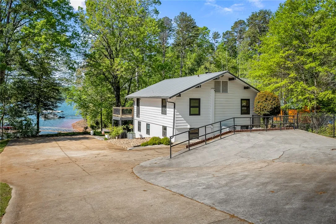 Property image 3 at 229 Joann Circle, Fair Play, SC 29643
