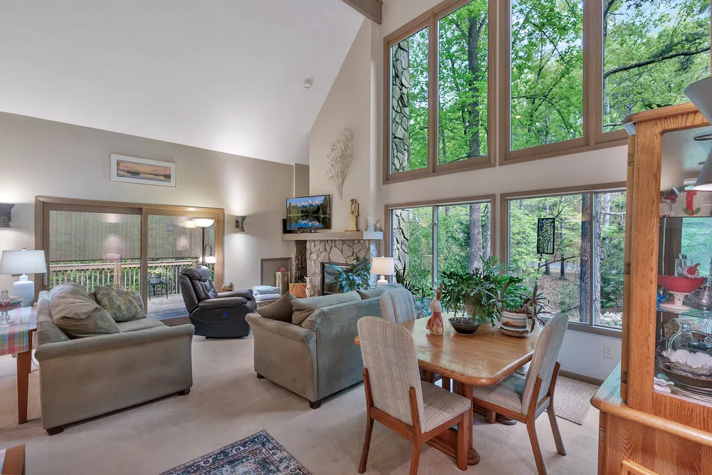 Property image 2 at 6 Crest Drive, Salem, SC 29676