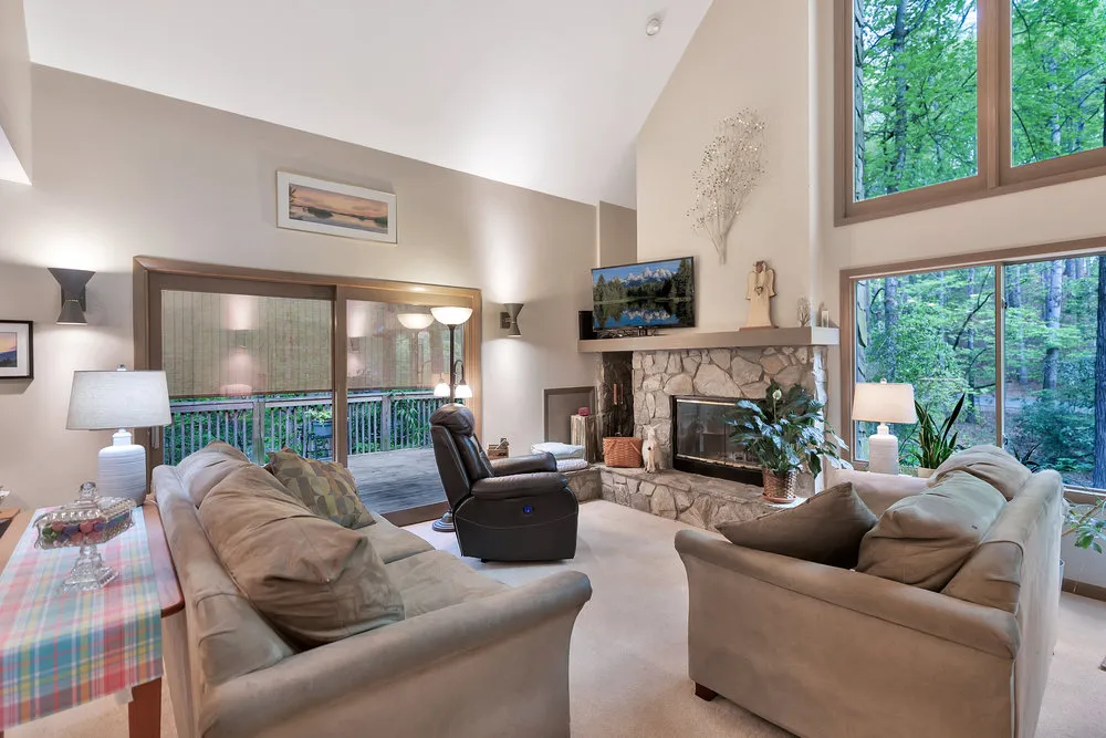Property image 3 at 6 Crest Drive, Salem, SC 29676