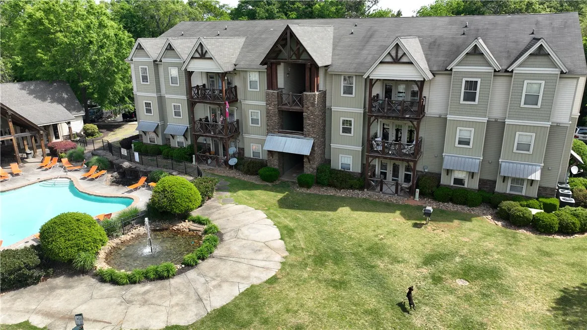 203 Kelly Road