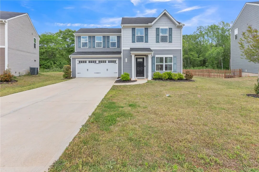 154 Queens Mill Court