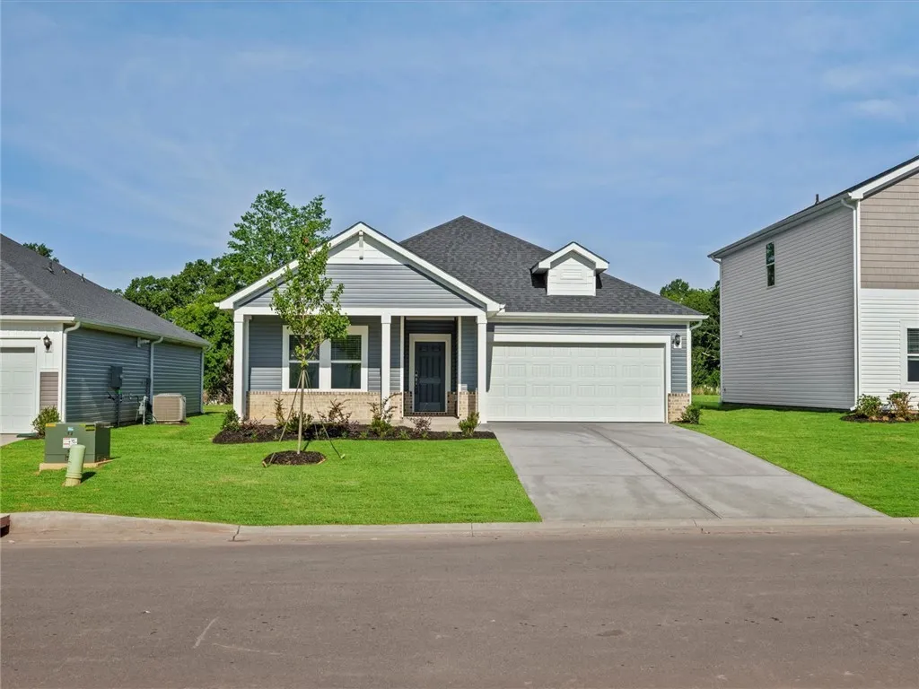 1636 Erindale Dr