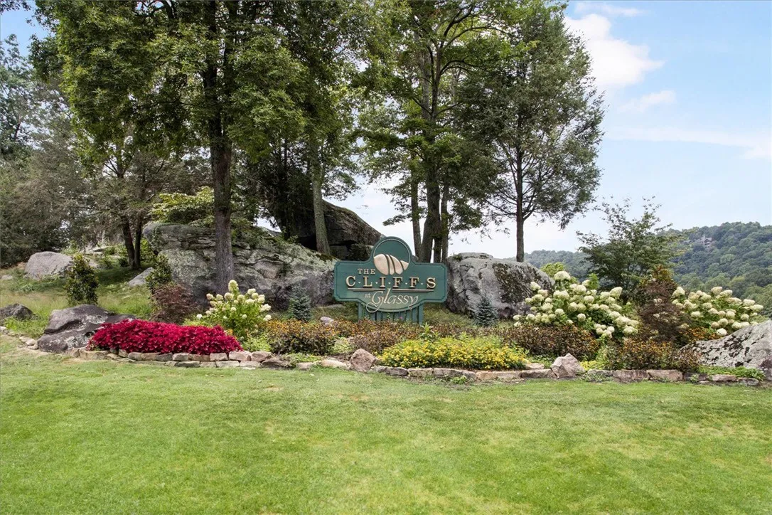 Cliffs At Valley, Travelers Rest Community