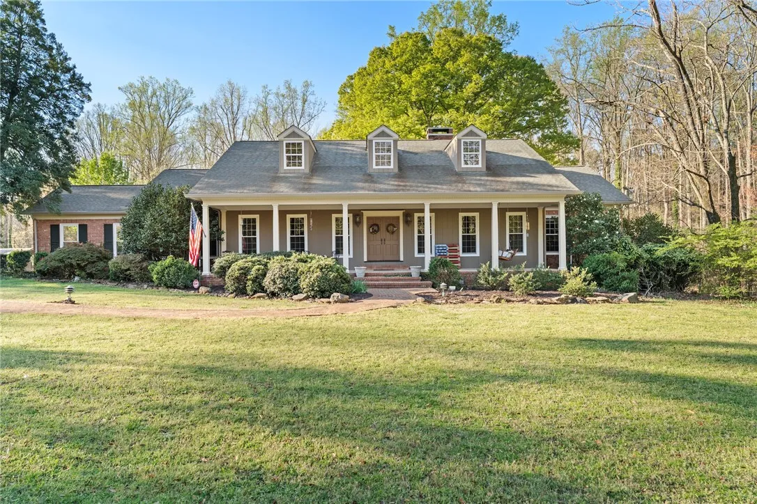112 Briar Creek Lane