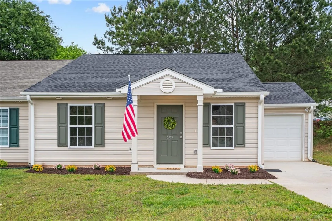 Property image 2 at 232 Tamarack Drive, Seneca, SC 29678