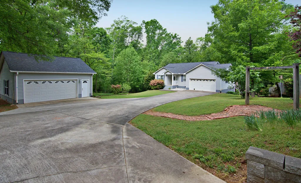 Property image 4 at 1101 Cherokee Road, Townville, SC 29689
