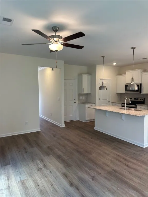 Property image 3 at 210 Brown Circle, Easley, SC 29642