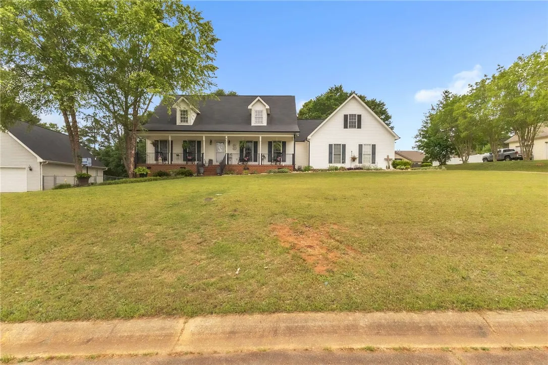 Property image 3 at 325 Regency Circle, Anderson, SC 29625