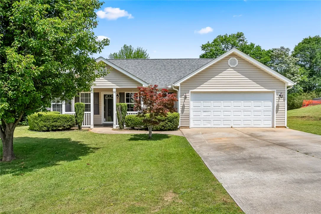 Property image 2 at 122 St James Court, Anderson, SC 29621