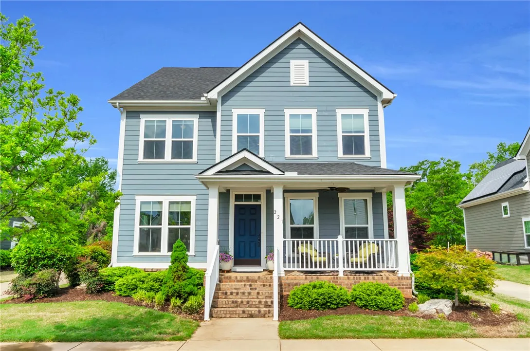 221 Algonquin Trail