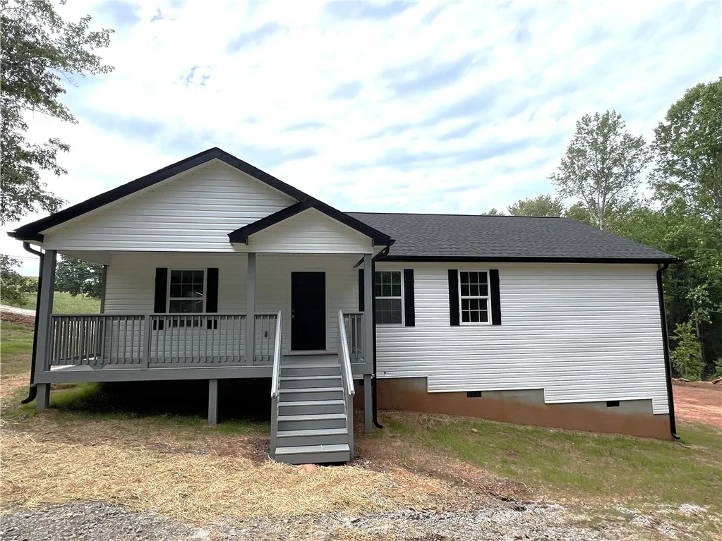 Property image 1 at 6219 Moorefield Memorial Highway, Liberty, SC 29657