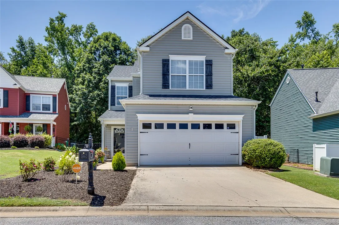 127 Ledgewood Way