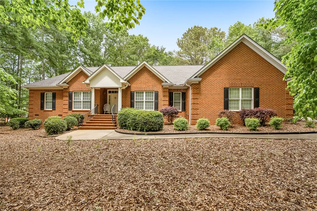 114 Hawnes Place