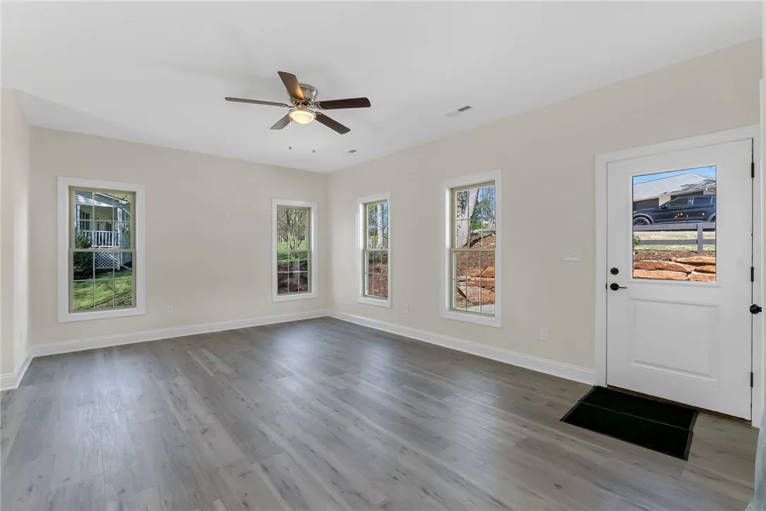Property image 3 at 3062 Woodale Circle, Seneca, SC 29678