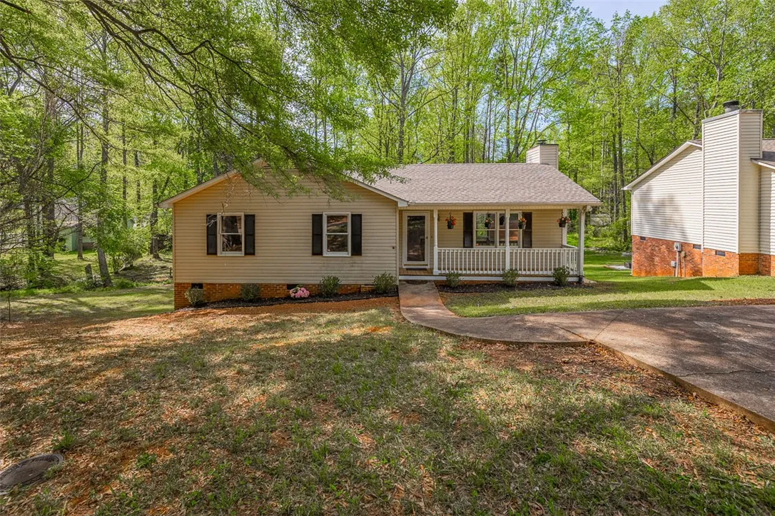 Property image 3 at 1012 Ken S Place, Taylors, SC 29687