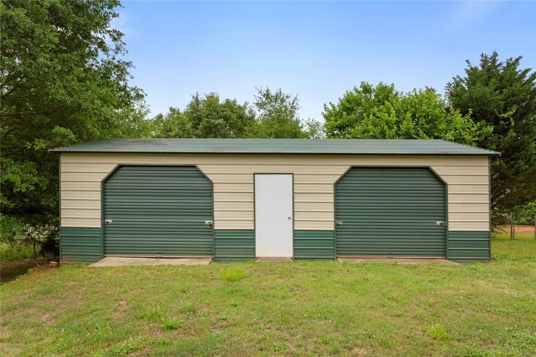 Property image 2 at 228 Bridgeview Drive, Anderson, SC 29625