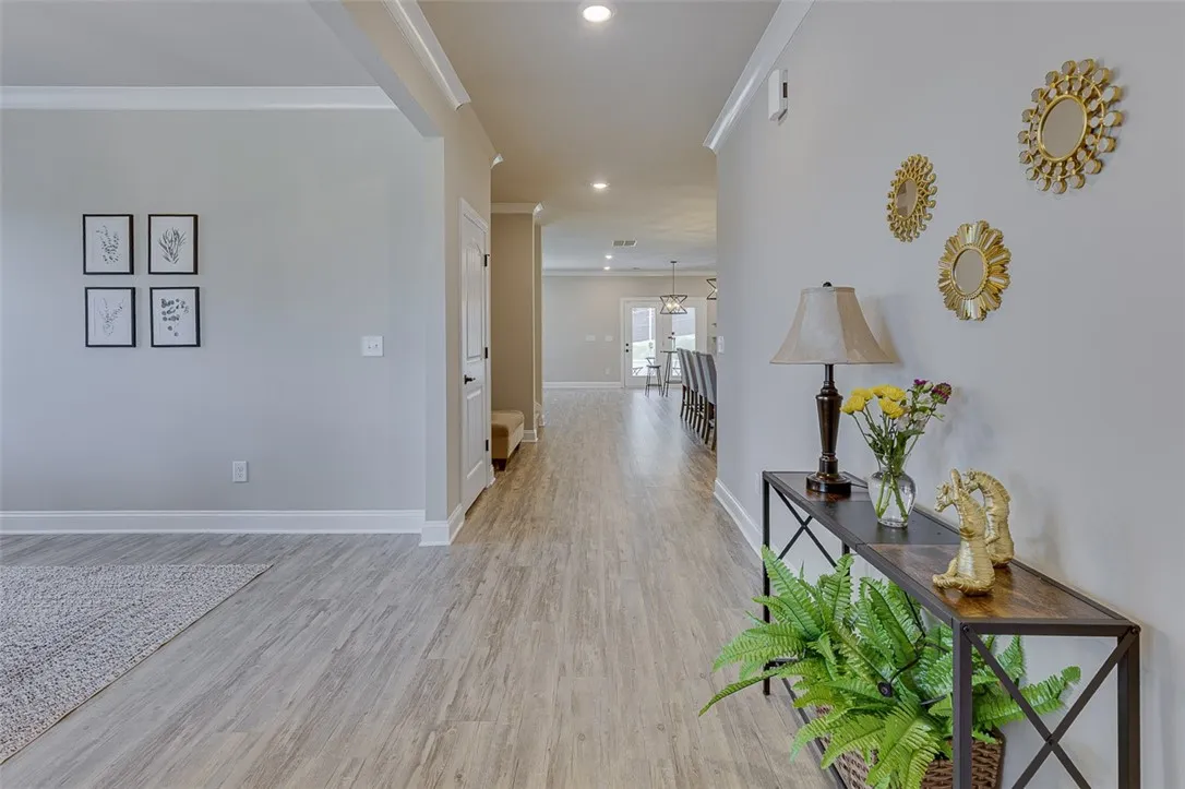 Property image 2 at 709 Whitemarsh Avenue, Simpsonville, SC 29680